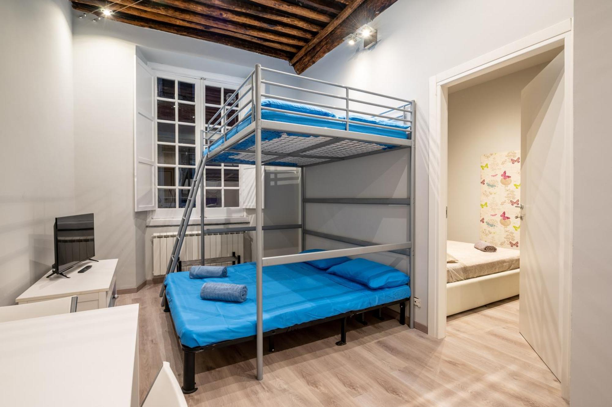 Apartment La Perla Marina Genoa